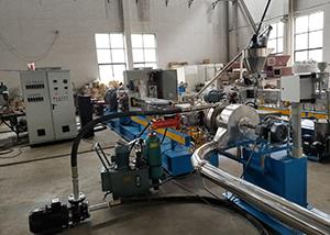 PP、PE高填充碳酸鈣水環(huán)造粒機組